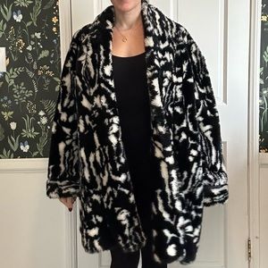 Black & White Showstopper